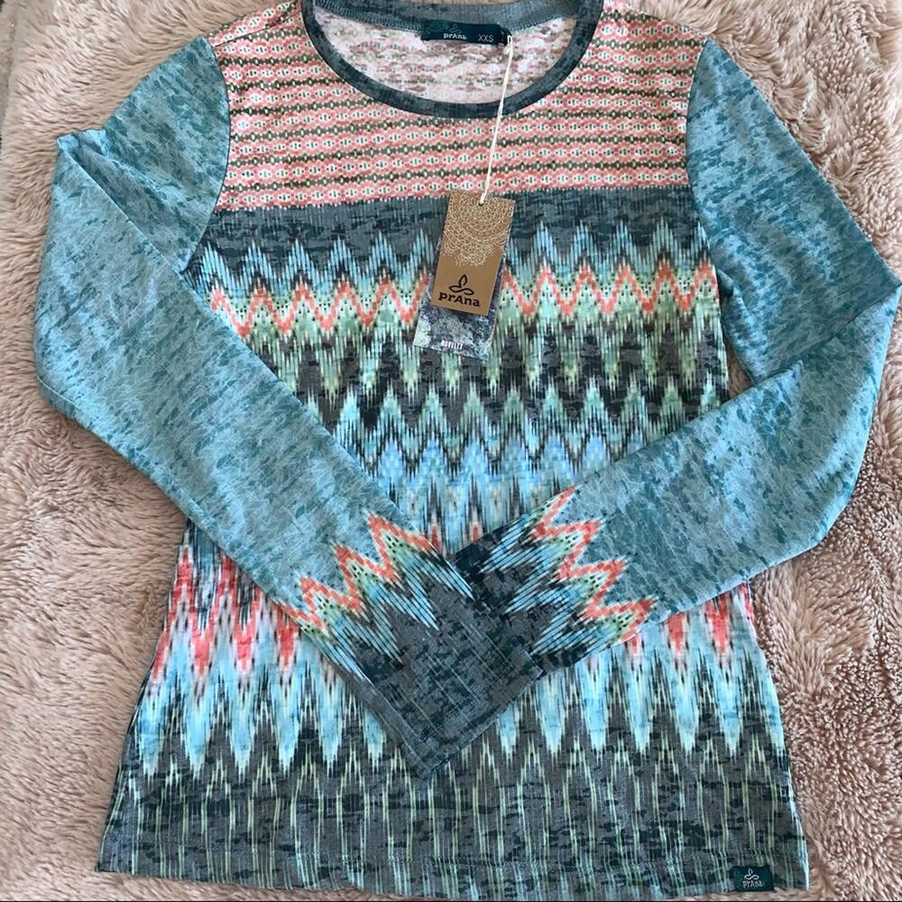 NWT PrAna Yoga Lottie Long Sleeve Lightweight Burnout top Size: XXS